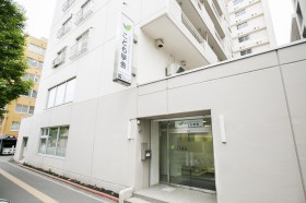校舎外観(修正済) b73bf299b6f10b5c4474e28e81bf4e27
